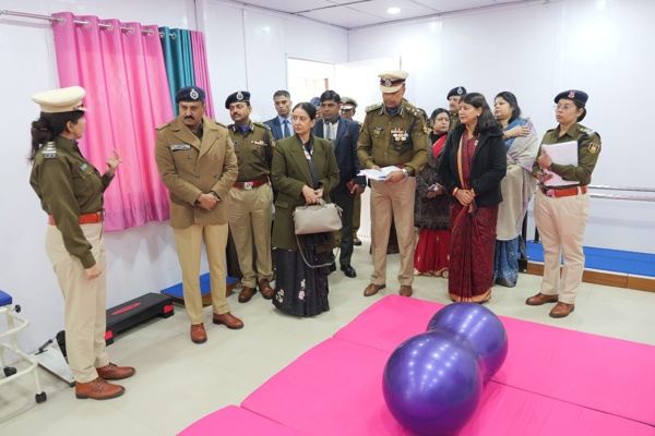   अध्यक्षा CWA ने CWSN स्कूल ग्रुप केंद्र दिल्ली का दौरा किया और अभिभावकों से बातचीत की